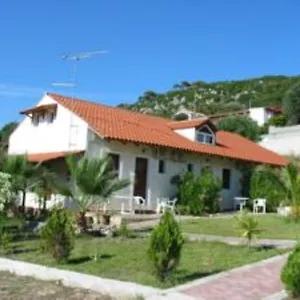 Ξενοδοχείο με κάψουλες Summer Garden αpartments&studios Αργοστόλι
